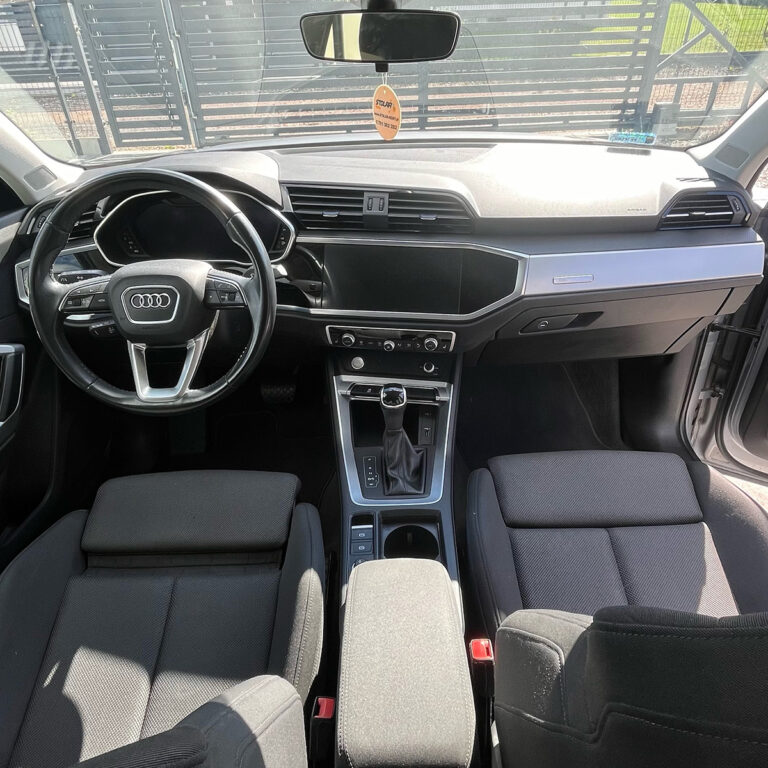 Audi_Q3_4